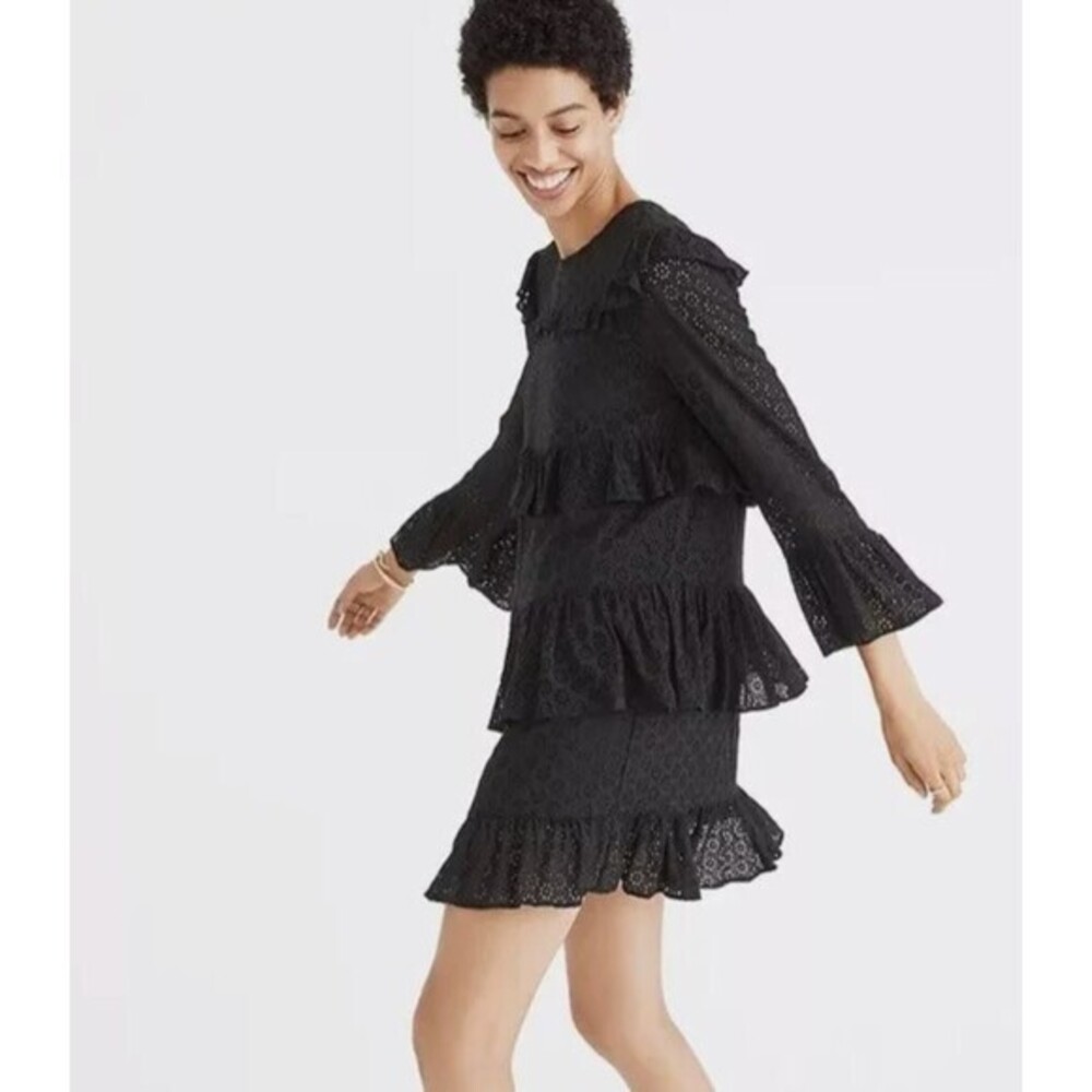 2/$30 Madewell Mini Dress Sz 00 Black Eyelet Waterlily Ruffle LBD Dark Fairy‎